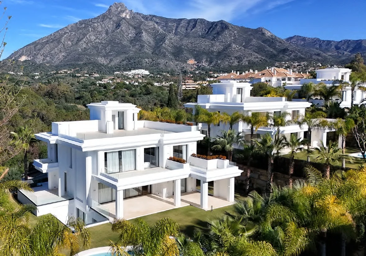 Villa Las Lomas and surrounding Marbella landscape